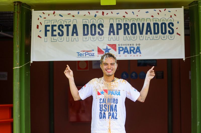 Emoção e alegria: estudantes da rede pública estadual comemoram aprovação no Vestibular