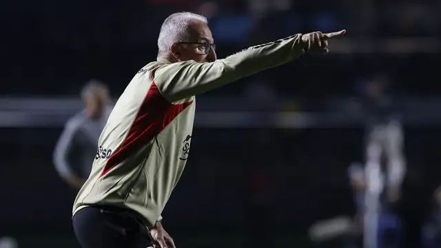 São Paulo marca reunião com Dorival