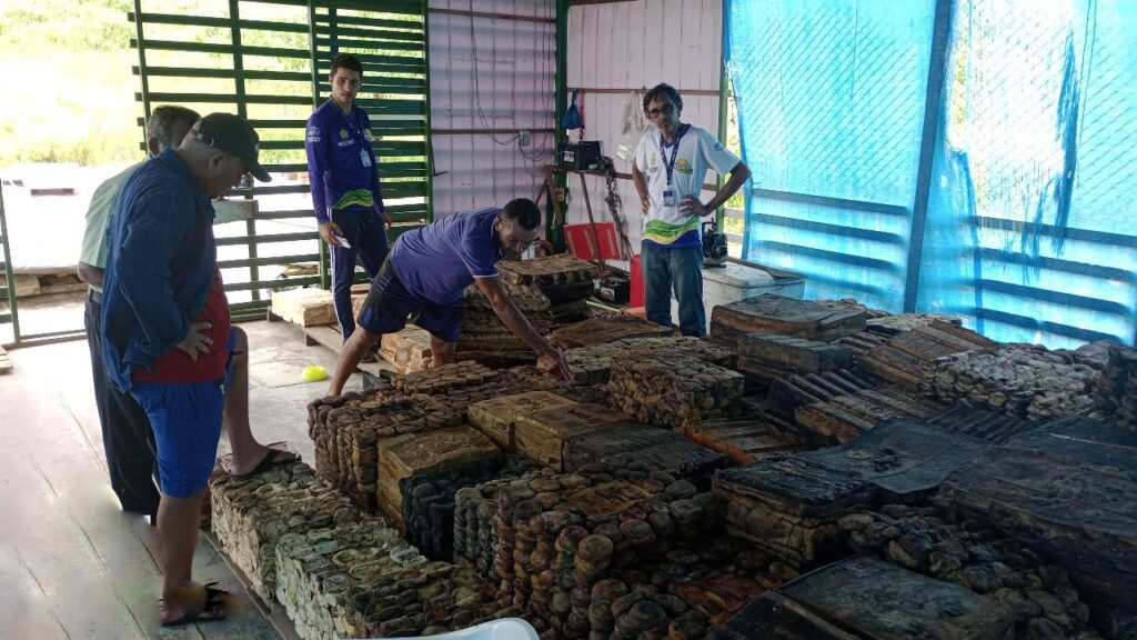 Em Eirunepé, Idam intensifica regularização de extrativistas