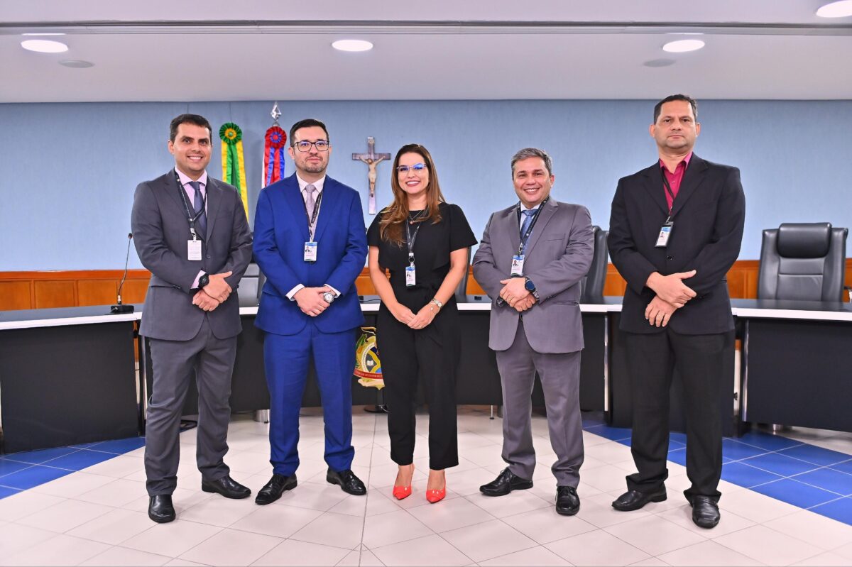 Yara Lins muda secretariado do TCE-AM