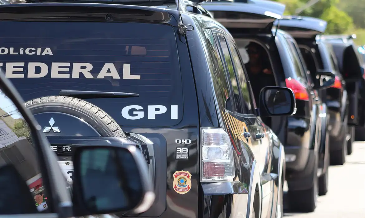 Polícia Federal combate garimpo ilegal
