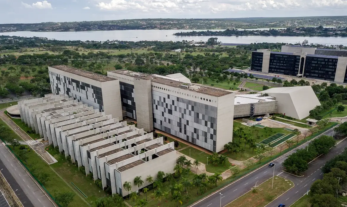 STJ: plano de saúde não pode recusar cliente