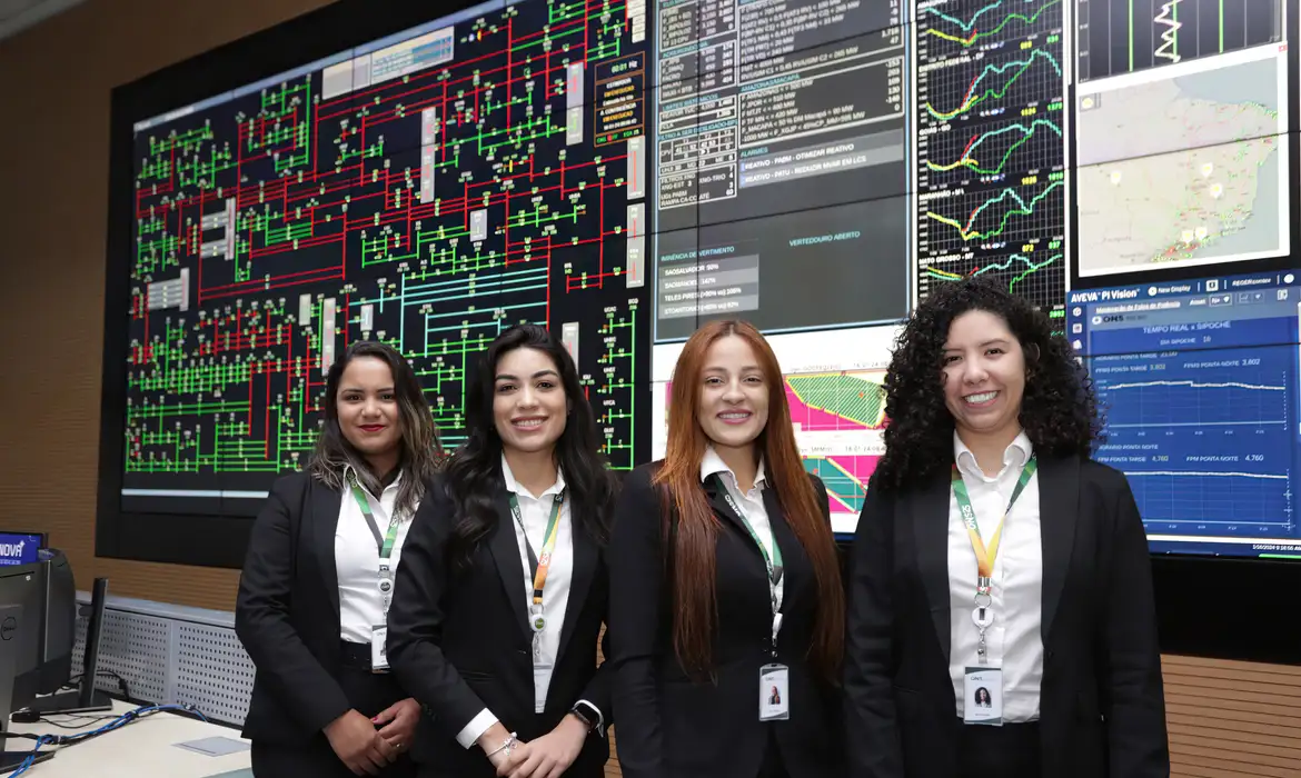 Pela 1ª vez, equipe feminina responde por centro de operações