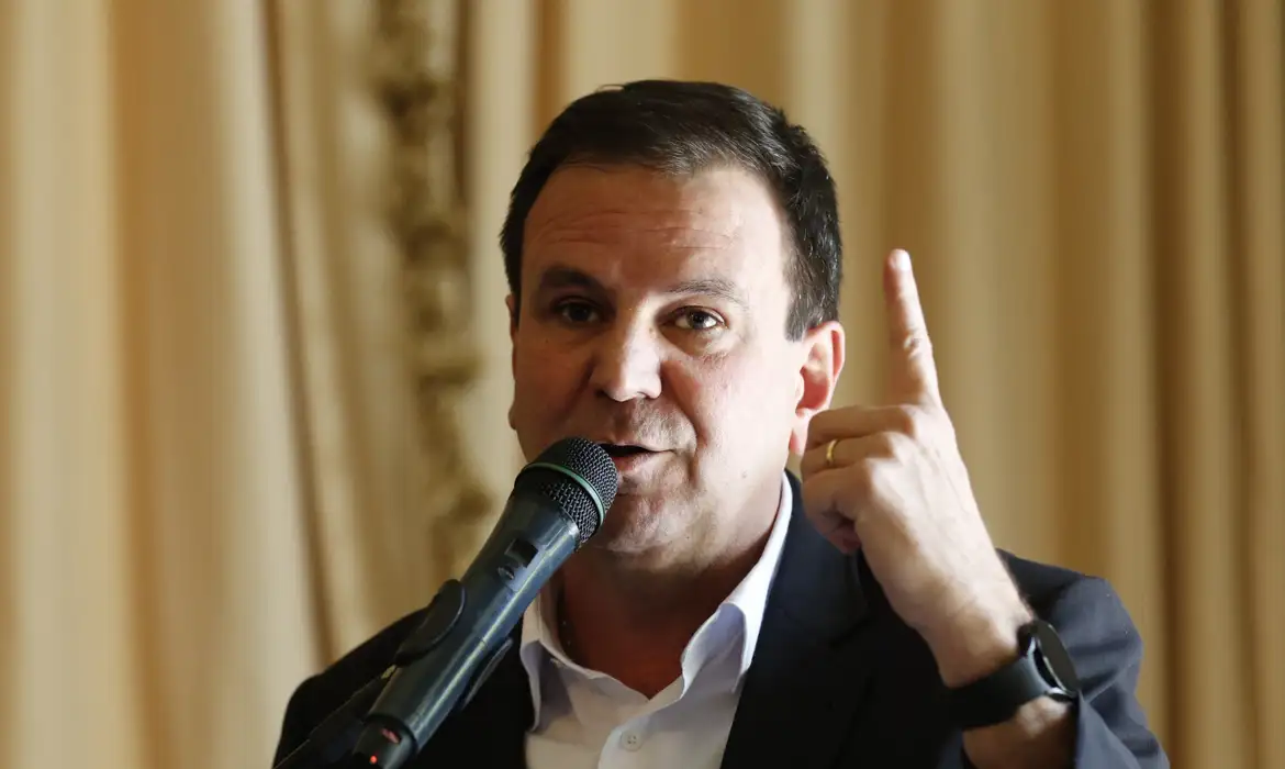 Rio: crime organizado cobra R$ 500 mil