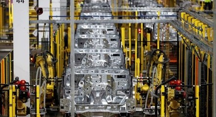 Indústria brasileira ganha força em novembro