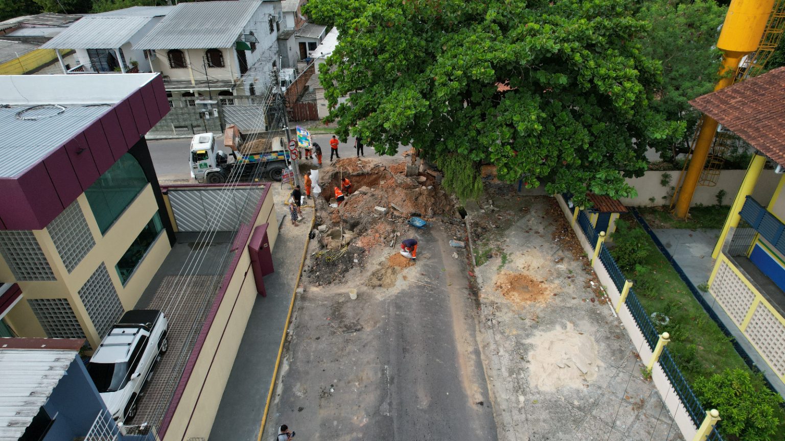 Prefeitura amplia frentes de trabalho e recupera tubulações danificadas