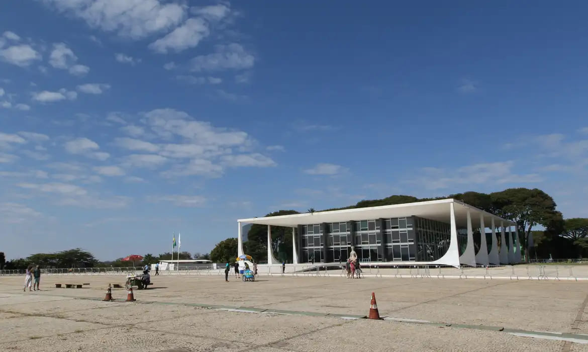Praça dos Três Poderes será restaurada