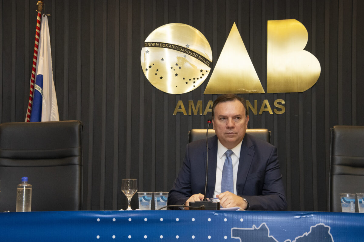 Presidente da OAB-AM lança livro na Fieam