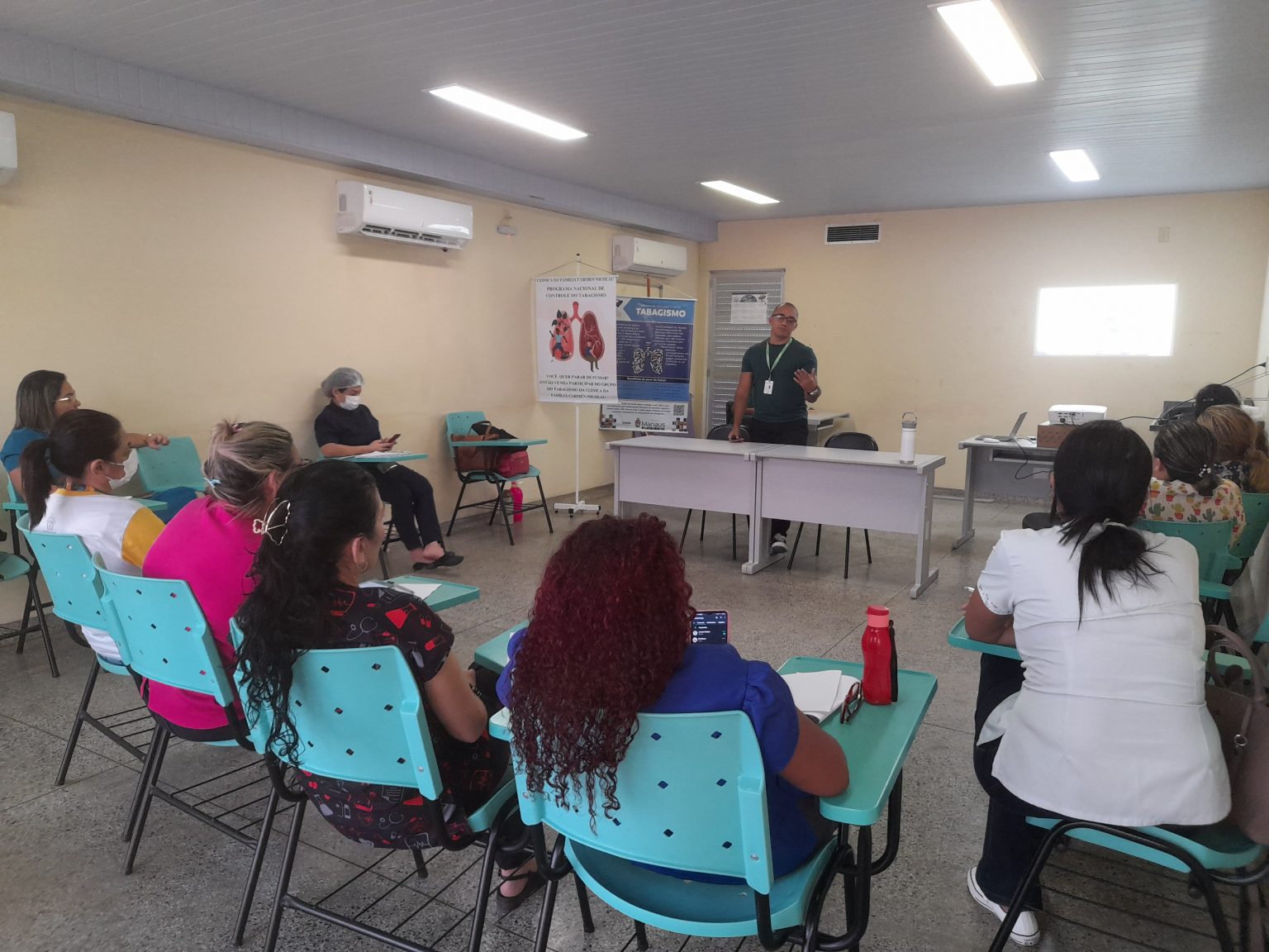 Equipe da UBS Carmen Nicolau é treinada