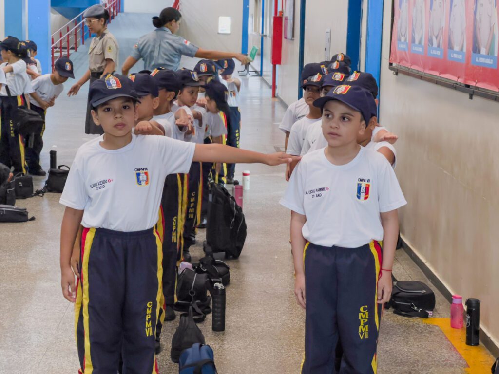 Colégios Militares da Polícia Militar realizam solenidade de encerramento