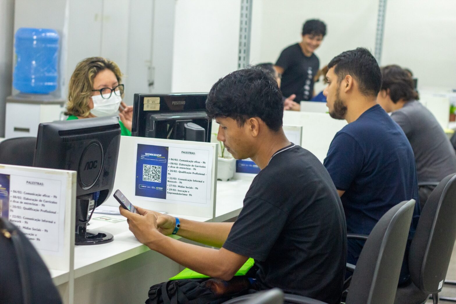 Sine Amazonas divulga 69 vagas de emprego