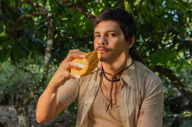 Ator nascido e criado na Compensa ganha o país após atuação na novela