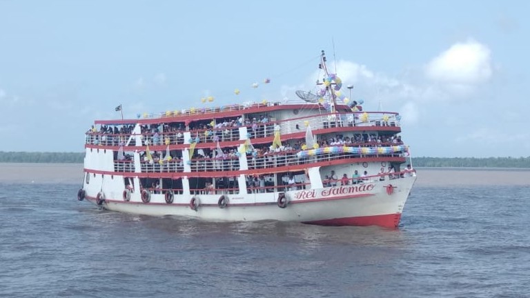 Parintins 2024: passagens de lancha chegam a R$ 700