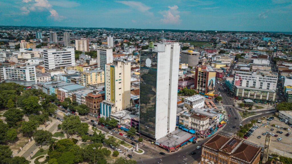 Governo publica edital do Amazonas Meu Lar para restauração do antigo prédio da Receita