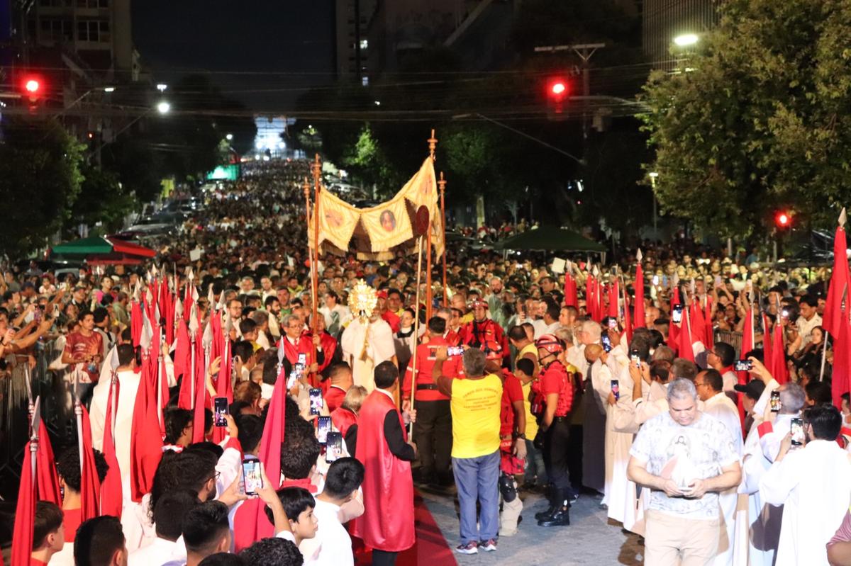 Celebração do Corpus Christi reúne mais de 20 mil pessoas no Centro