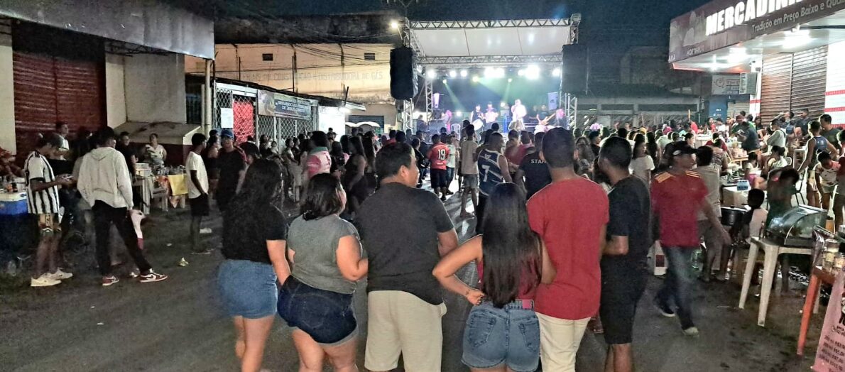 Celebração Vibrante: 26 Anos da Comunidade