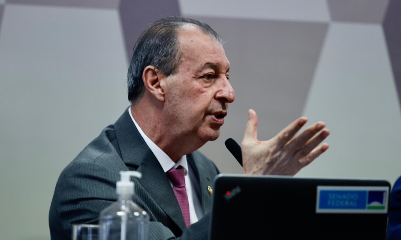 Senador Omar defende concurso público automático para a Polícia Federal