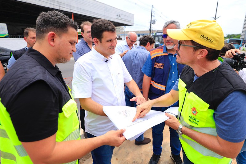 Prefeito em exercício anuncia 19 intervenções para redução de semáforos