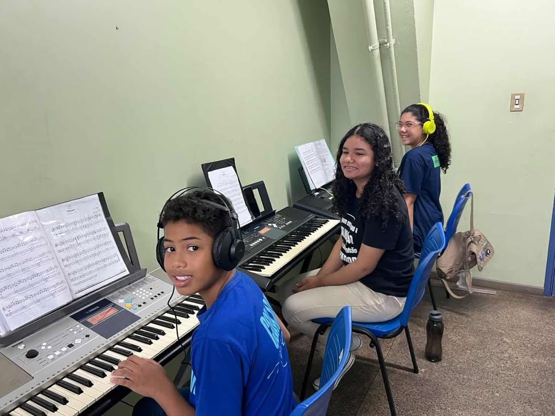 Oficinas gratuitas, apresentações e vivências artísticas marcam celebração de 27 anos