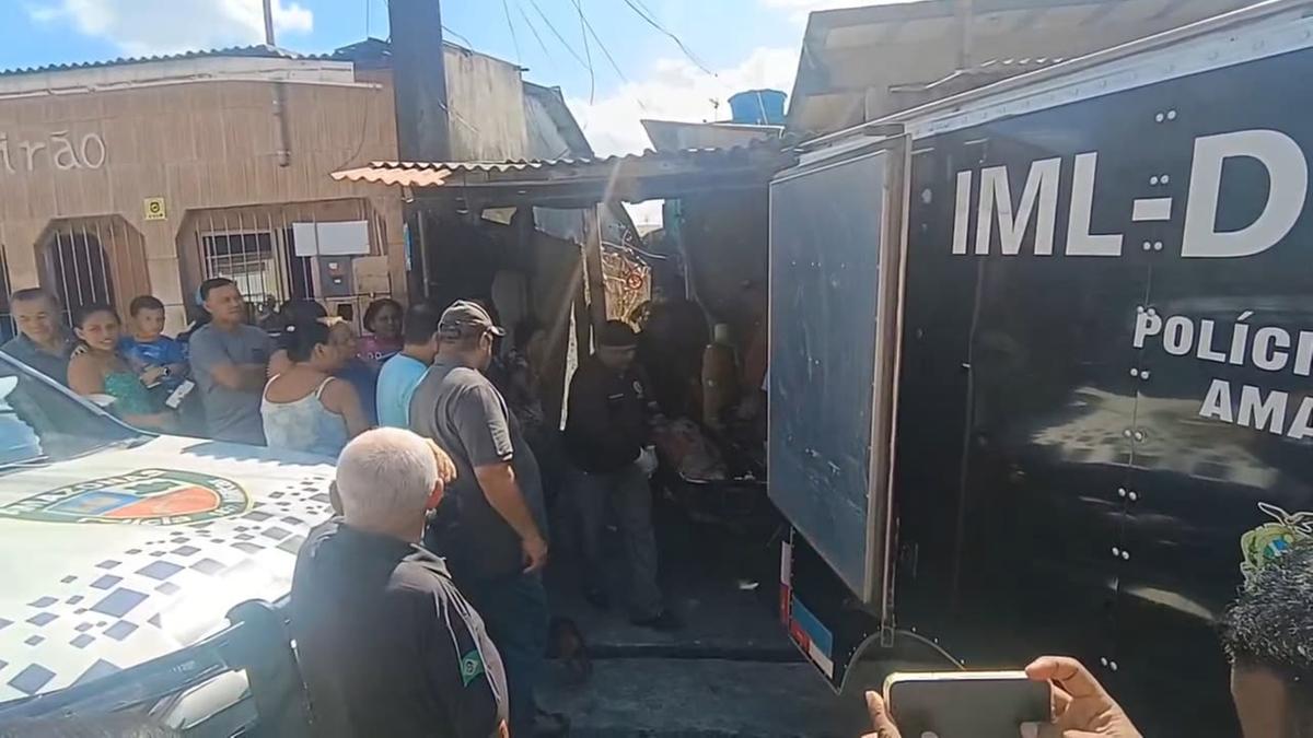 Homem tem casa invadida e é executado com mais de 30 tiros