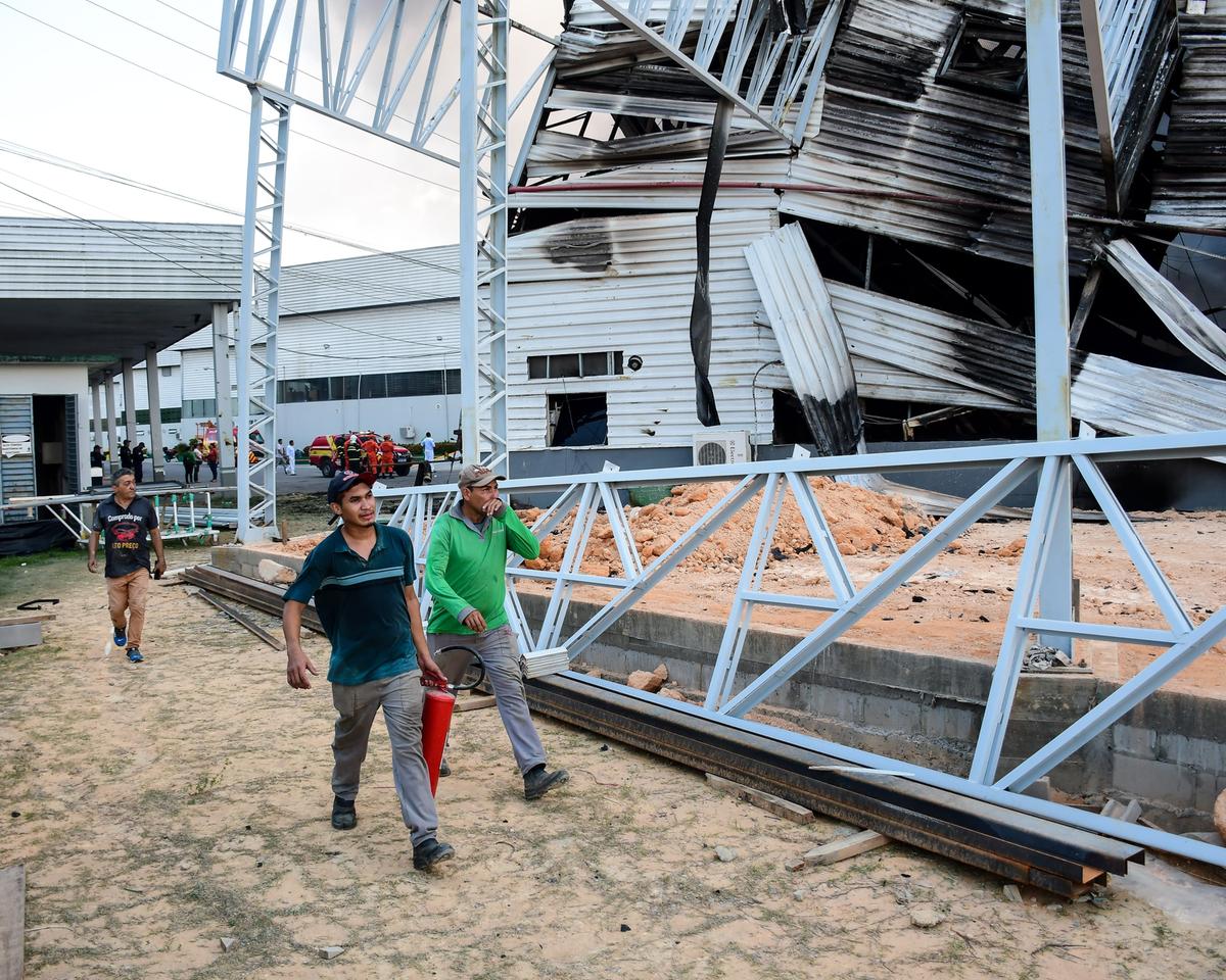 'Foi rápido demais': funcionários relatam pânico durante incêndio na Effa Motors