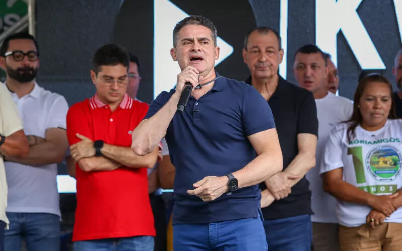 ‘Não estamos em ano político’, diz David ao reforçar protagonismo