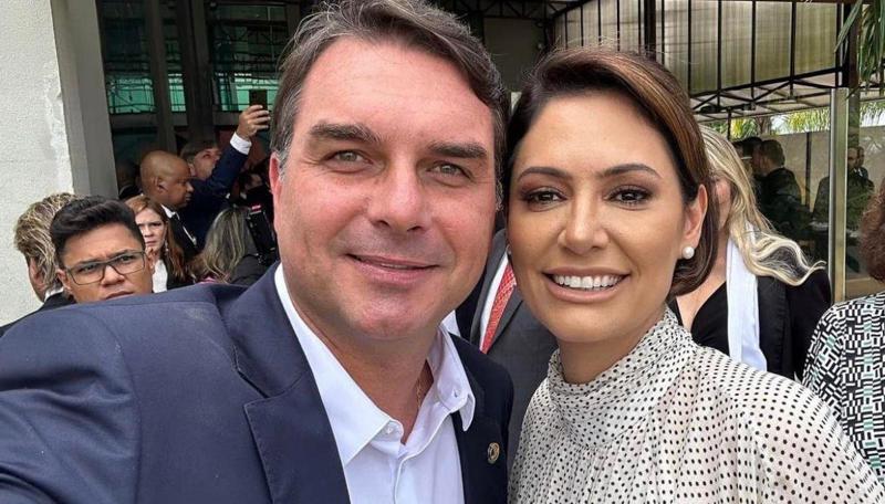 Flávio Bolsonaro terá de atender pedido da madrasta caso queira apoio