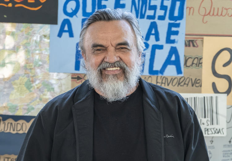 Globo tira ator de novela