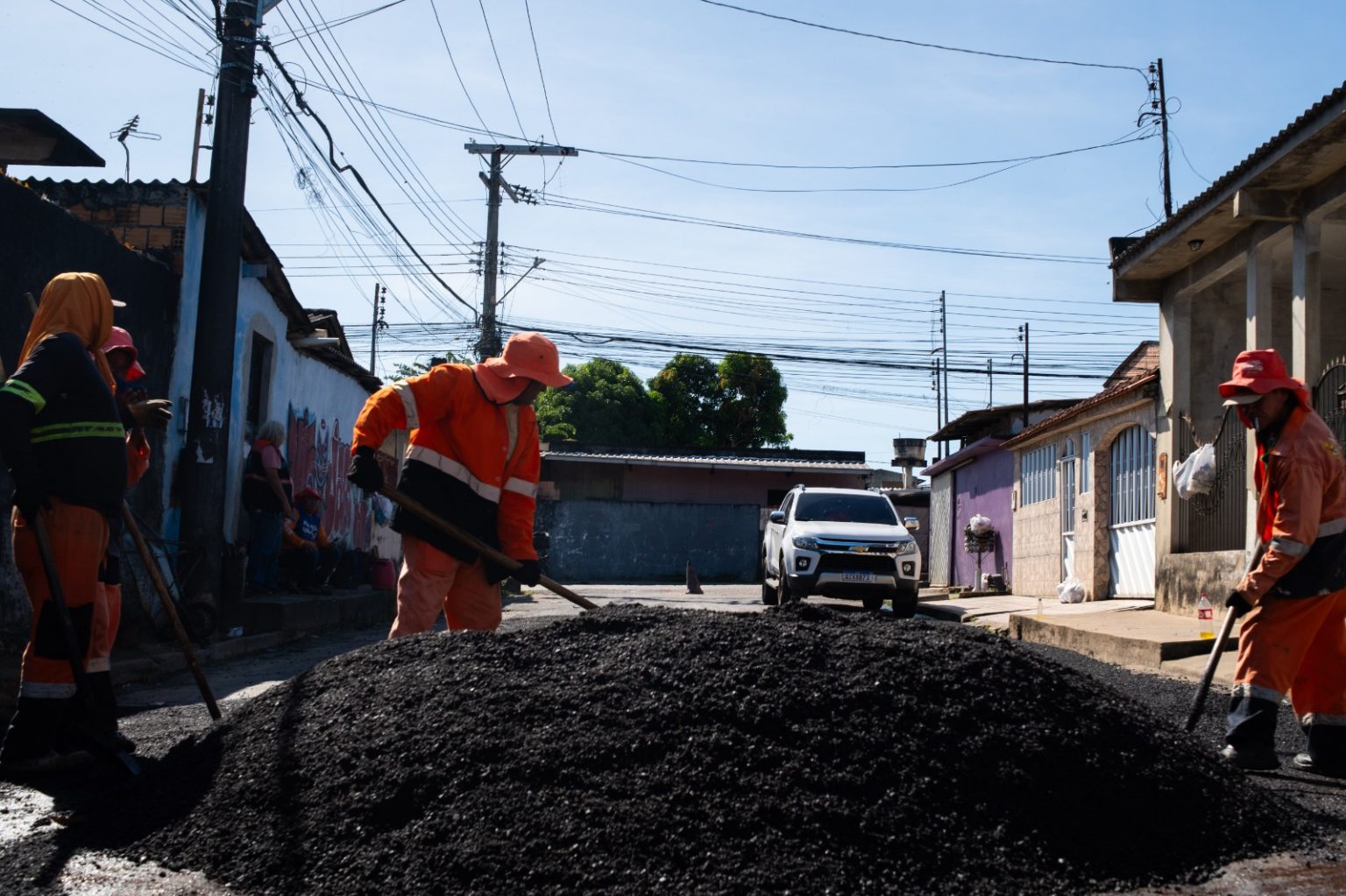 Prefeitura de Manaus intensifica operação ‘Tapa-Buracos’ e reforça mobilidade no conjunto Canaranas